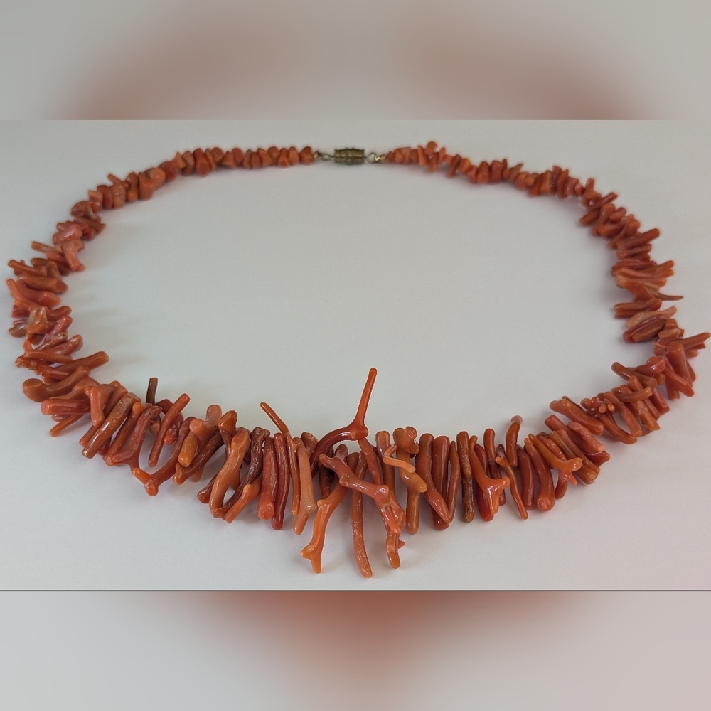 19" Antique 35.5mm Graduated Natural Orange Mediterranean Branch Coral Necklace - Picture 4 of 10